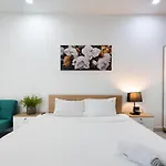 Saigon Royal For 30 Nights 1 Bedroom Stunning View In Center